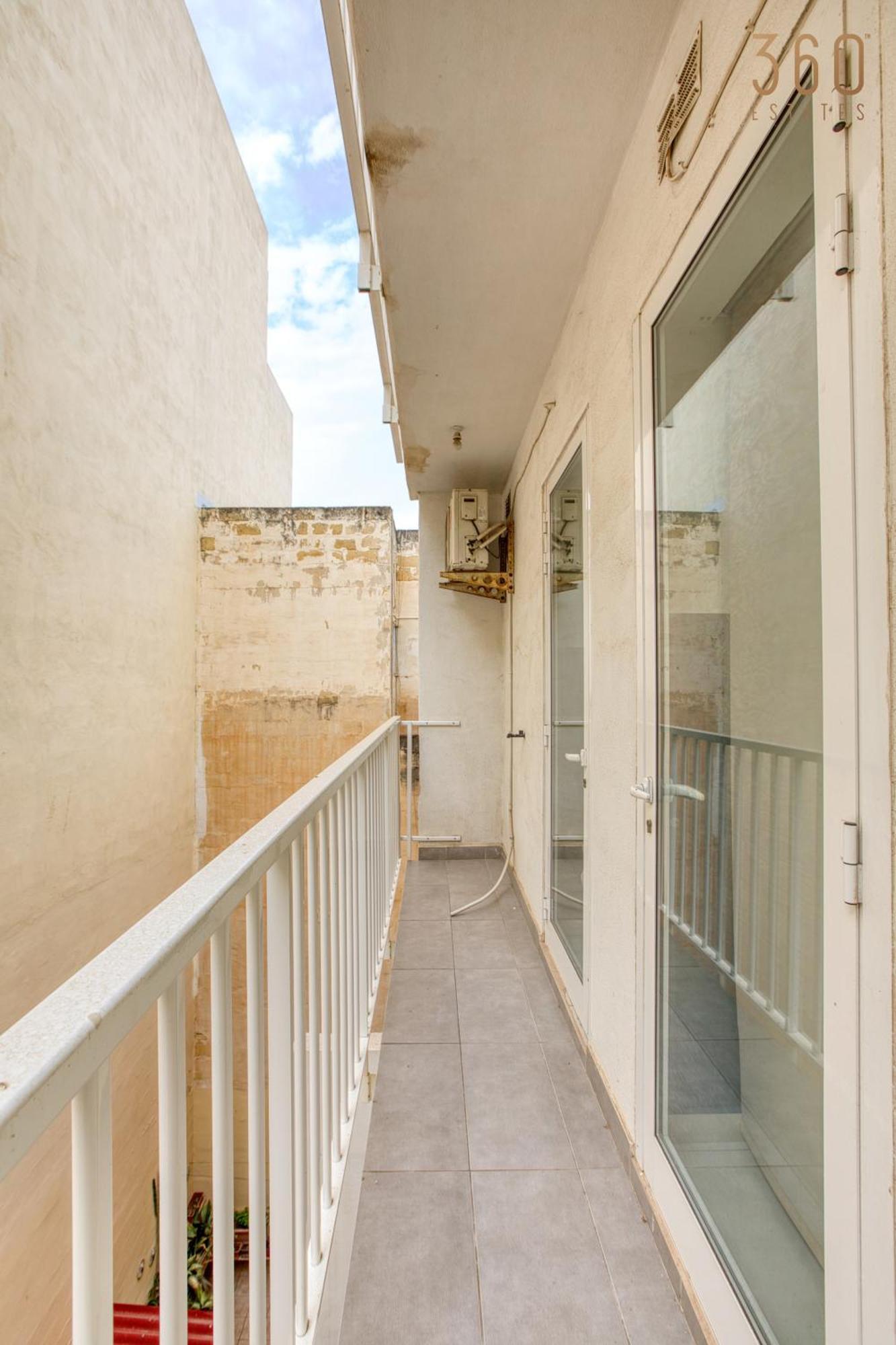 A Lovely 3 Bedroom, 3 Baths Home In The Centre Of Gzira By 360 Estates Екстериор снимка