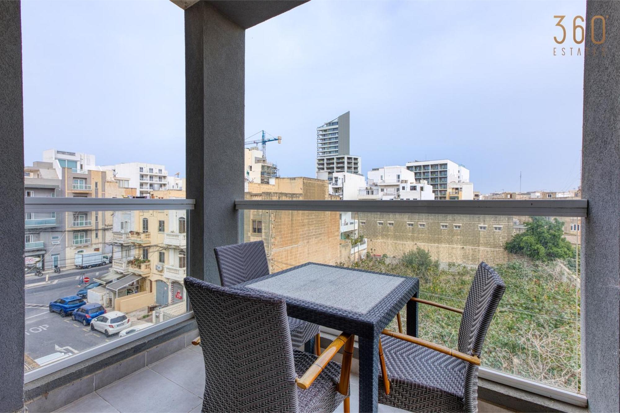 A Lovely 3 Bedroom, 3 Baths Home In The Centre Of Gzira By 360 Estates Екстериор снимка
