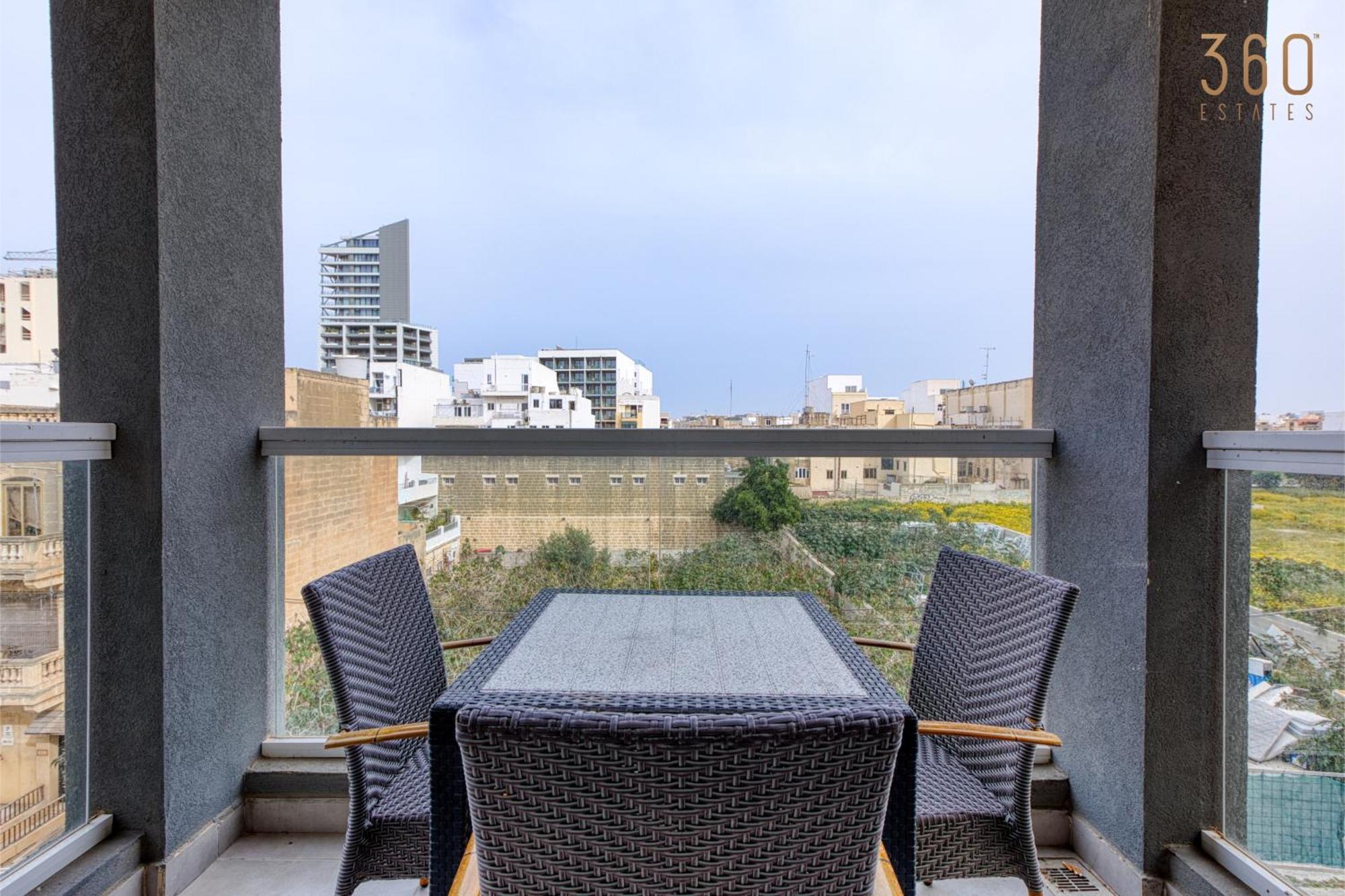 A Lovely 3 Bedroom, 3 Baths Home In The Centre Of Gzira By 360 Estates Екстериор снимка